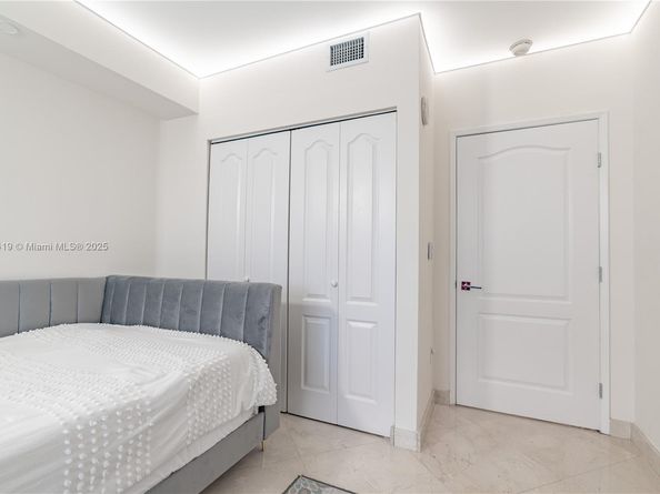 17555 Atlantic Blvd 508, Sunny Isles Beach FL 33160