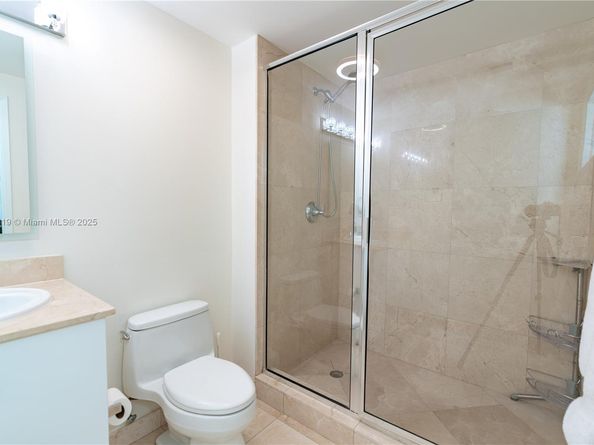 17555 Atlantic Blvd 508, Sunny Isles Beach FL 33160