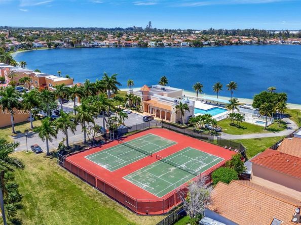 1187 NW 123rd Pl 204, Miami FL 33182