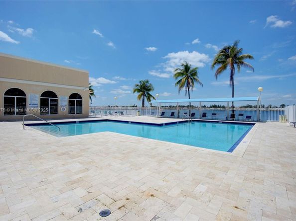 1187 NW 123rd Pl 204, Miami FL 33182