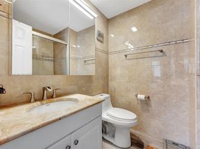 1187 NW 123rd Pl 204, Miami FL 33182