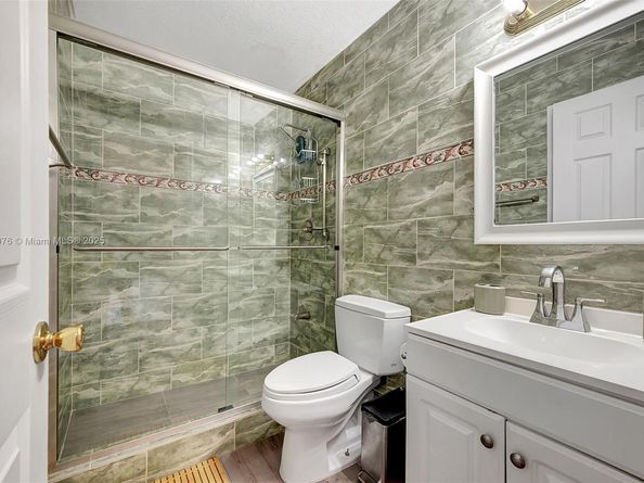 1187 NW 123rd Pl 204, Miami FL 33182