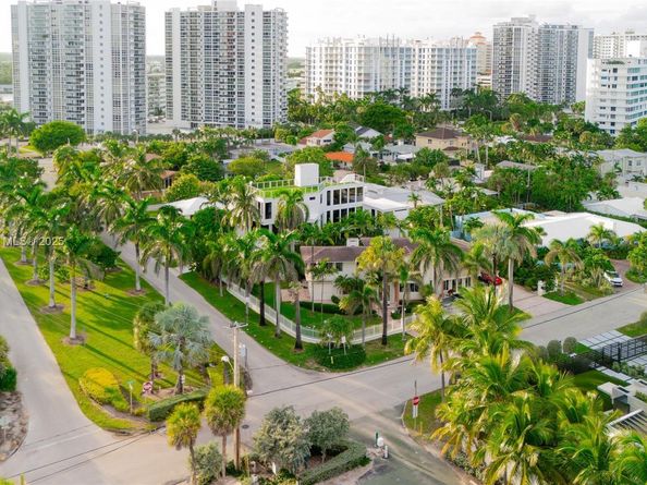 2701 N Atlantic Blvd, Fort Lauderdale FL 33308