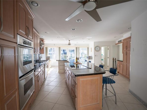 2701 N Atlantic Blvd, Fort Lauderdale FL 33308