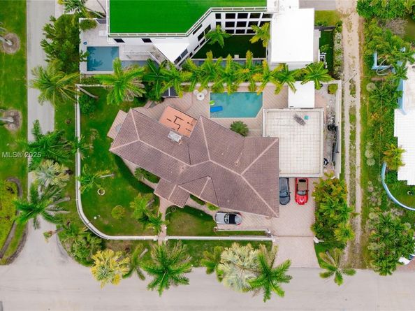 2701 N Atlantic Blvd, Fort Lauderdale FL 33308
