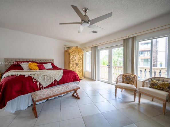 2701 N Atlantic Blvd, Fort Lauderdale FL 33308
