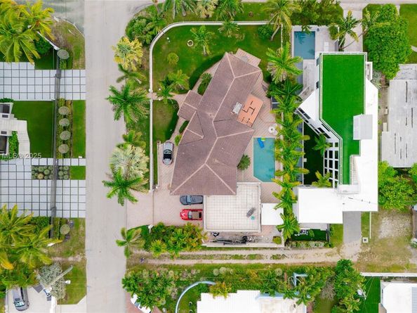 2701 N Atlantic Blvd, Fort Lauderdale FL 33308