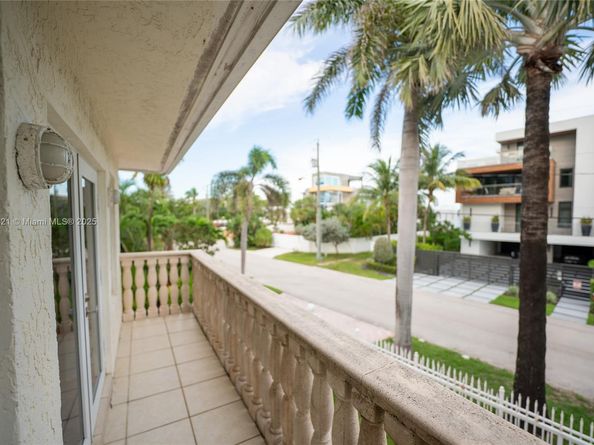 2701 N Atlantic Blvd, Fort Lauderdale FL 33308