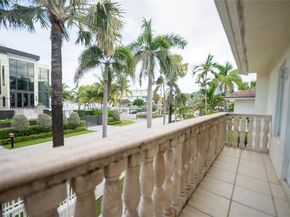 2701 N Atlantic Blvd, Fort Lauderdale FL 33308
