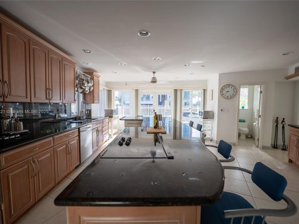 2701 N Atlantic Blvd, Fort Lauderdale FL 33308