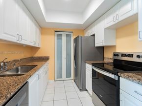 90 Alton Rd 1005, Miami Beach FL 33139