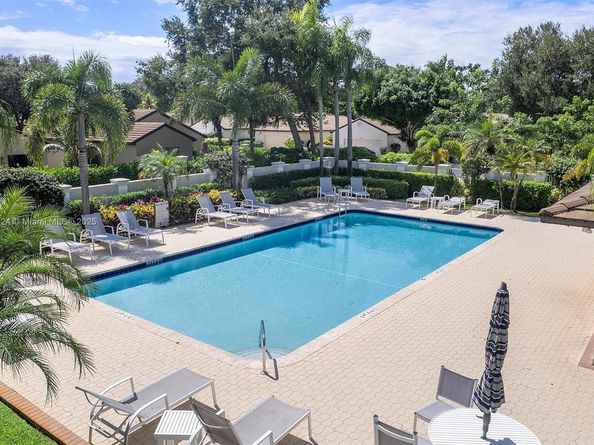 58 Ironwood Way N, Palm Beach Gardens FL 33418