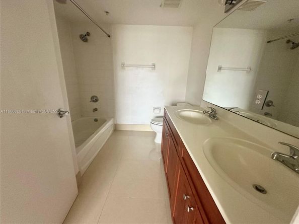 36 NW 6th Ave 806, Miami FL 33128
