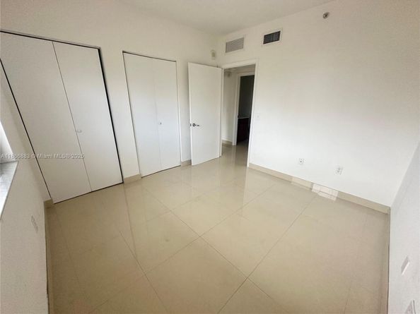 36 NW 6th Ave 806, Miami FL 33128