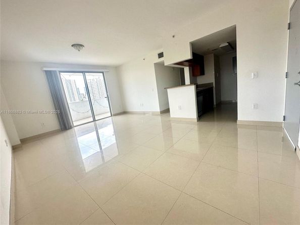 36 NW 6th Ave 806, Miami FL 33128