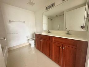 36 NW 6th Ave 806, Miami FL 33128