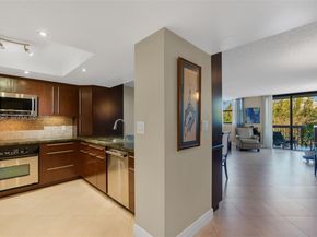 2900 NE 14th St Cswy 402, Pompano Beach FL 33062