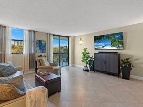 2900 NE 14th St Cswy 402, Pompano Beach FL 33062