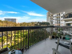 2900 NE 14th St Cswy 402, Pompano Beach FL 33062