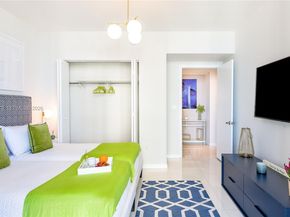 485 Brickell Ave 4702, Miami FL 33131