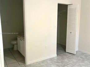 2331 NW 96th Ter 17F, Pembroke Pines FL 33024