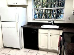 2331 NW 96th Ter 17F, Pembroke Pines FL 33024