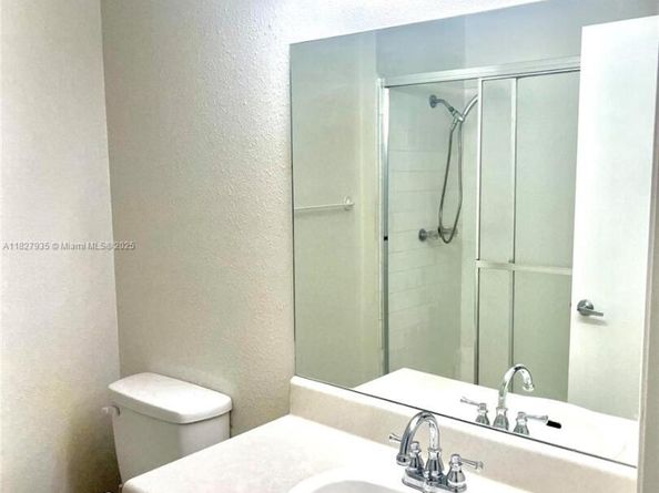2331 NW 96th Ter 17F, Pembroke Pines FL 33024