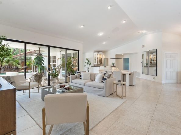 2900 NW 25th Way, Boca Raton FL 33434