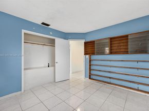 1919 NW 38th St, Oakland Park FL 33309