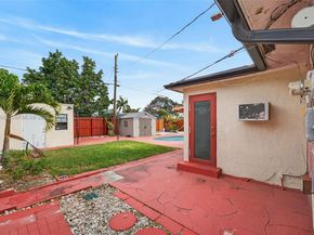 1919 NW 38th St, Oakland Park FL 33309