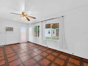 1919 NW 38th St, Oakland Park FL 33309