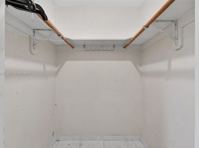 1919 NW 38th St, Oakland Park FL 33309