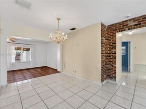 1919 NW 38th St, Oakland Park FL 33309