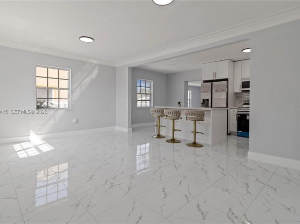 1721 NW 51st St, Miami FL 33142