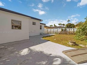 1721 NW 51st St, Miami FL 33142