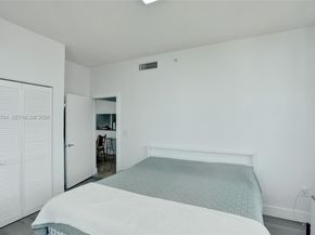 31 SE 5th St 4112, Miami FL 33131