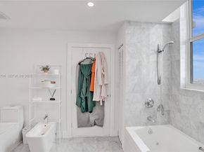 31 SE 5th St 4112, Miami FL 33131