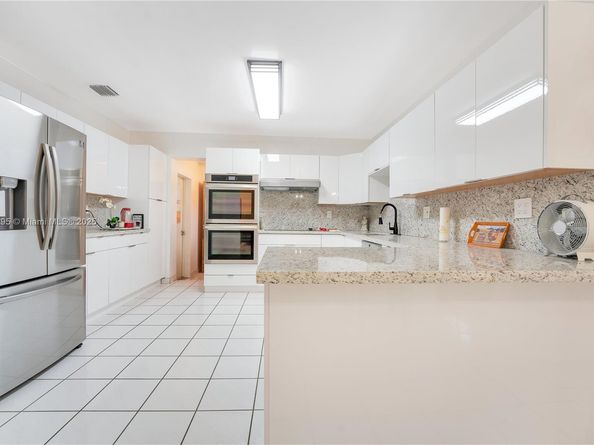 11325 SW 109th Ave, Miami FL 33176