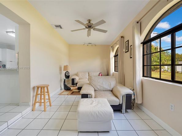11325 SW 109th Ave, Miami FL 33176