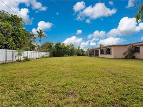 11325 SW 109th Ave, Miami FL 33176
