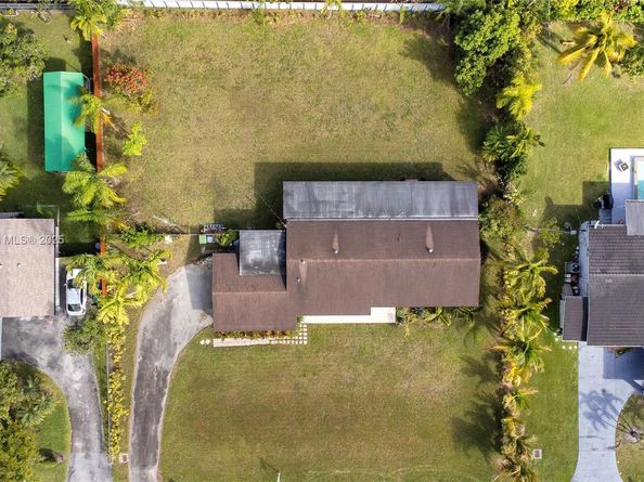 11325 SW 109th Ave, Miami FL 33176