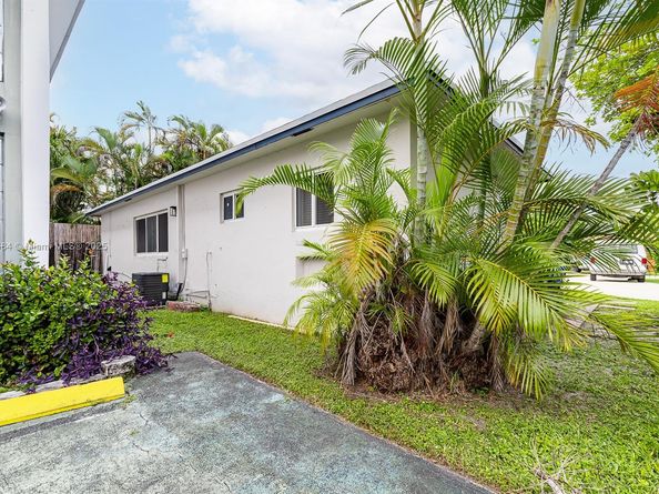 1508 E Garfield St, Hollywood FL 33020