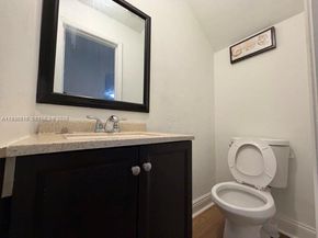 8605 NW 35th Ct G, Coral Springs FL 33065