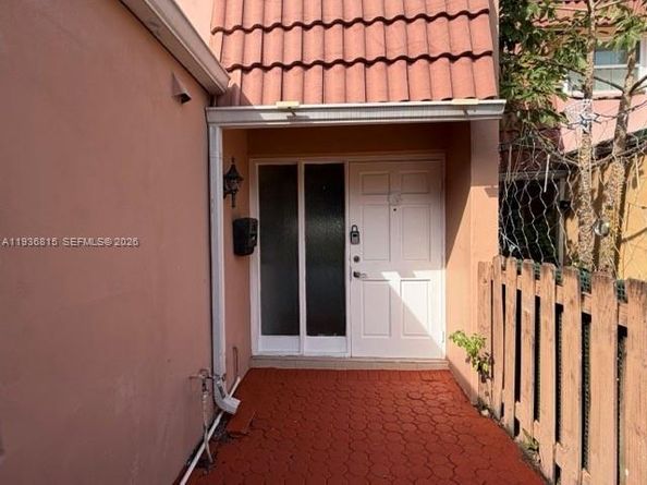 8605 NW 35th Ct G, Coral Springs FL 33065