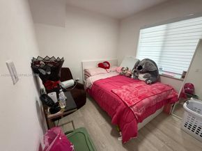 6404 Meade St, Hollywood FL 33024
