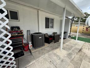 6404 Meade St, Hollywood FL 33024