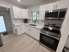 6404 Meade St, Hollywood FL 33024