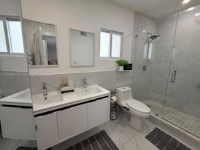 6404 Meade St, Hollywood FL 33024