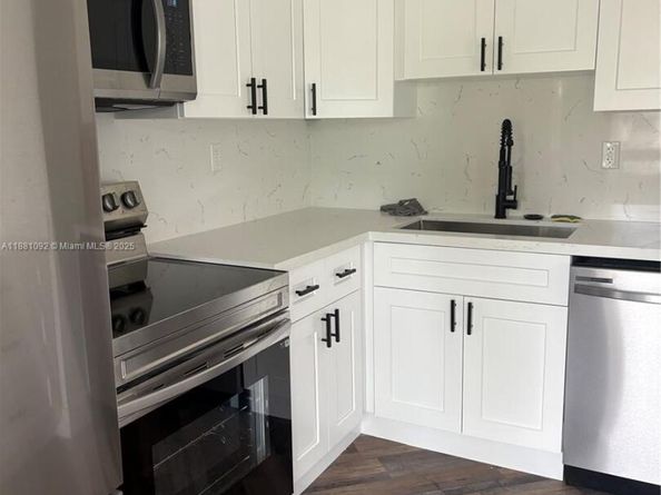 1405 SW 122nd Ave 1013, Miami FL 33184