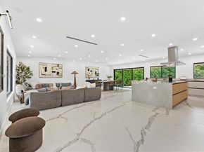 19731 NE 24th Ave, Miami FL 33180